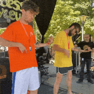 ezgif.com-optimize-38.gif
